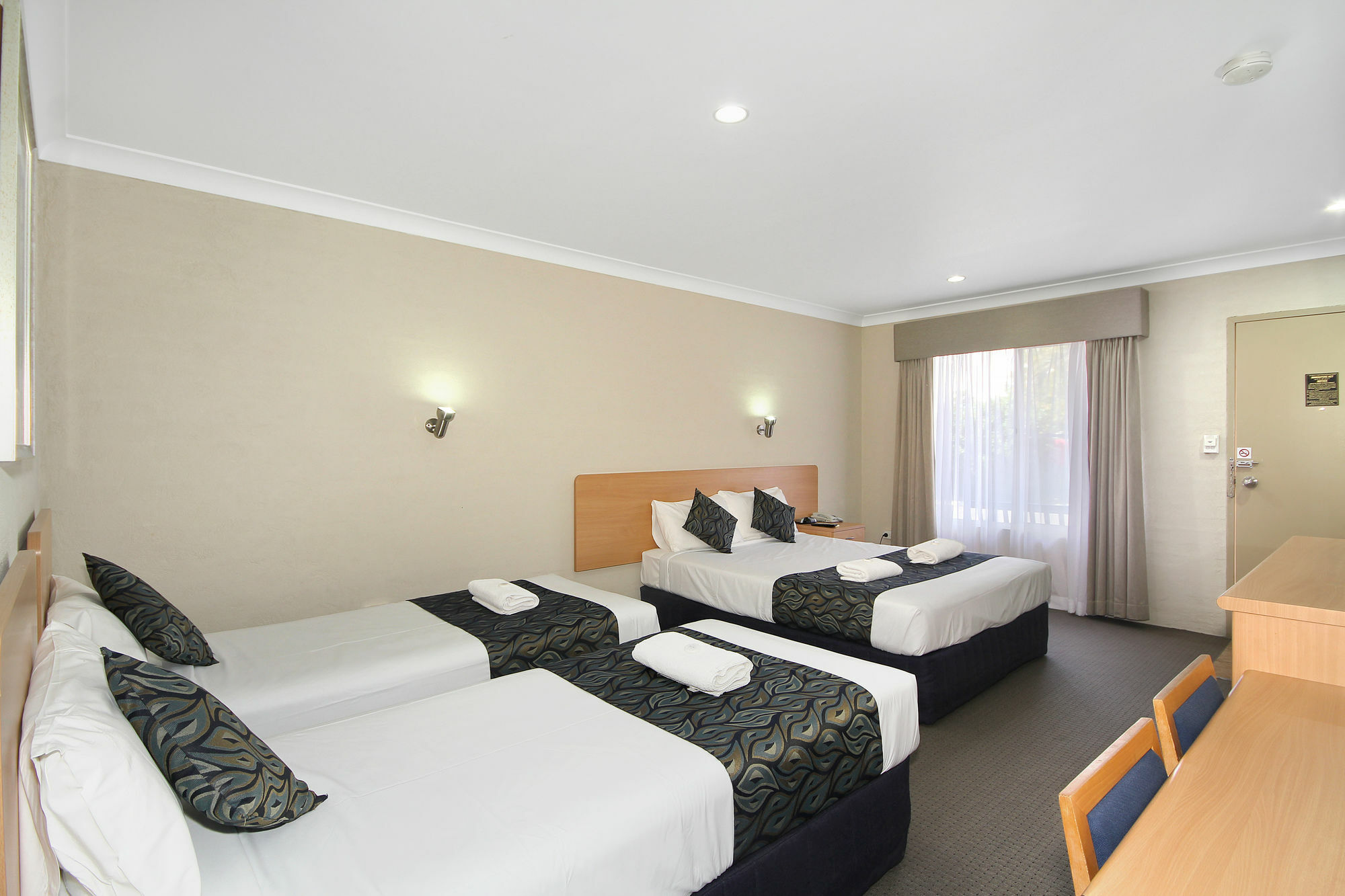 Edward Parry Motel And Apartments Tamworth Exterior foto